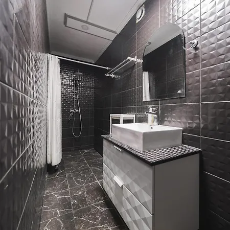 Islandijos Self Check-in Basement 公寓