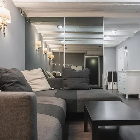 Islandijos Self Check-in Basement * Vilnius